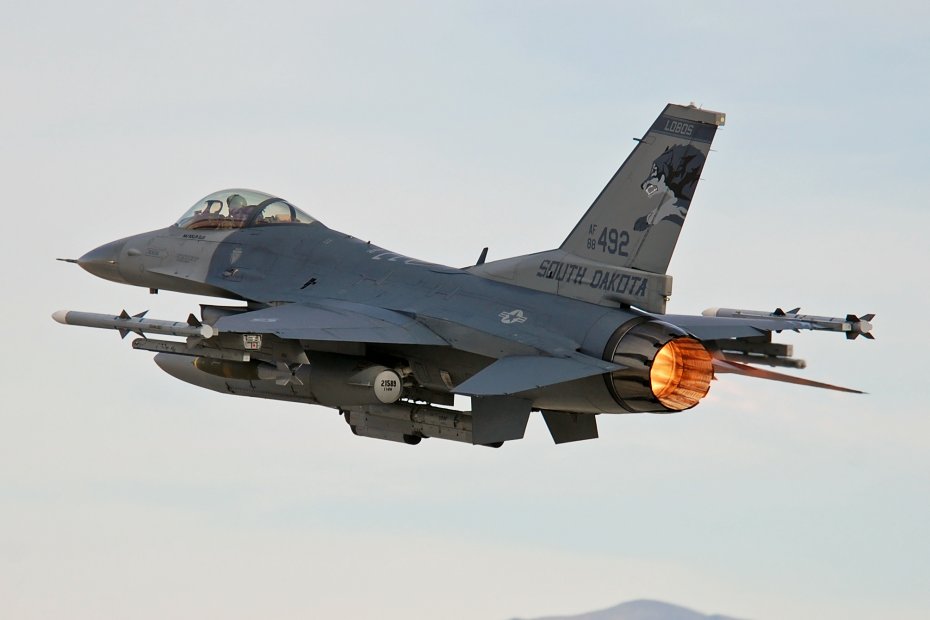 F-16战斗机 美军一型喷气式多用途战斗机