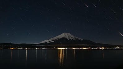 星空下的富士山