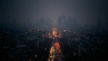 雨中的城