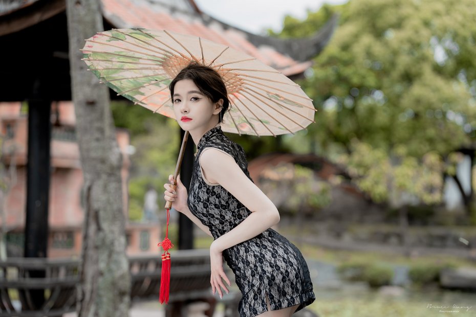 纸伞 旗袍美女壁纸