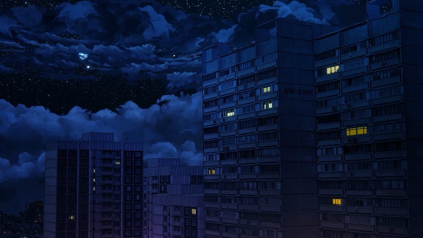 多云夜空下的建筑物