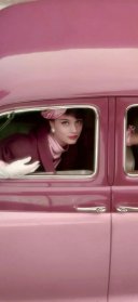 复古汽车人物优雅风手机壁纸