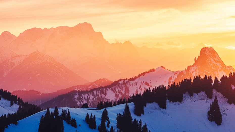 皑皑雪峰日暮橙色天空自然风光壁纸