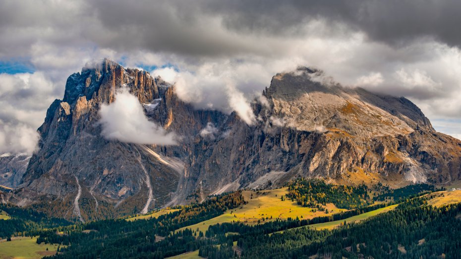 阿尔卑斯山脉云海雾气缭绕壮丽自然风光高清景色电脑壁纸