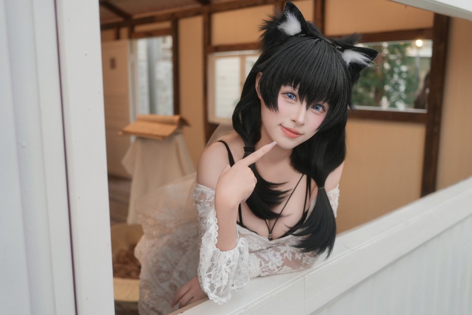 猫耳蕾丝裙可爱和丽人美女电脑壁纸